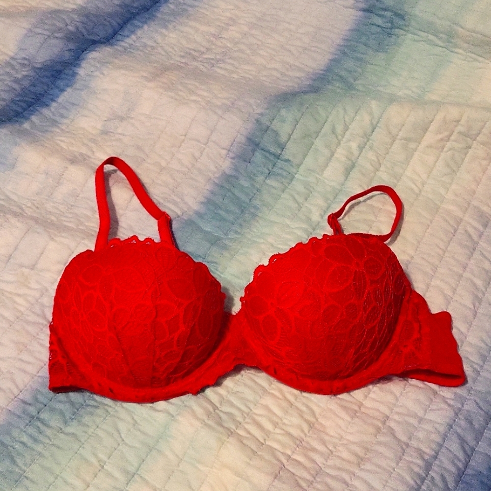 Limited edition victoria's secret PINK valentine's day bra